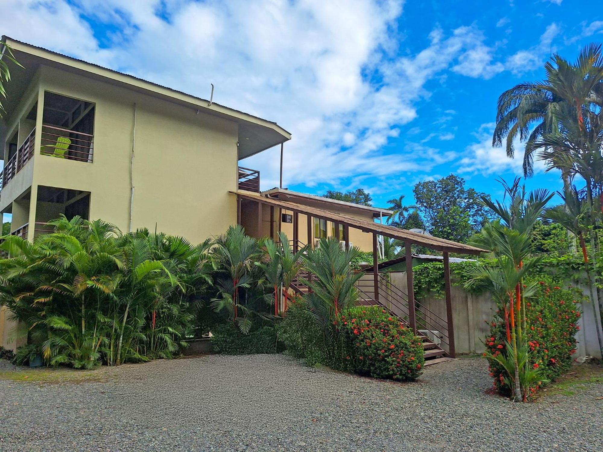 Infiniti Hotel Puerto Viejo de Talamanca ภายนอก รูปภาพ