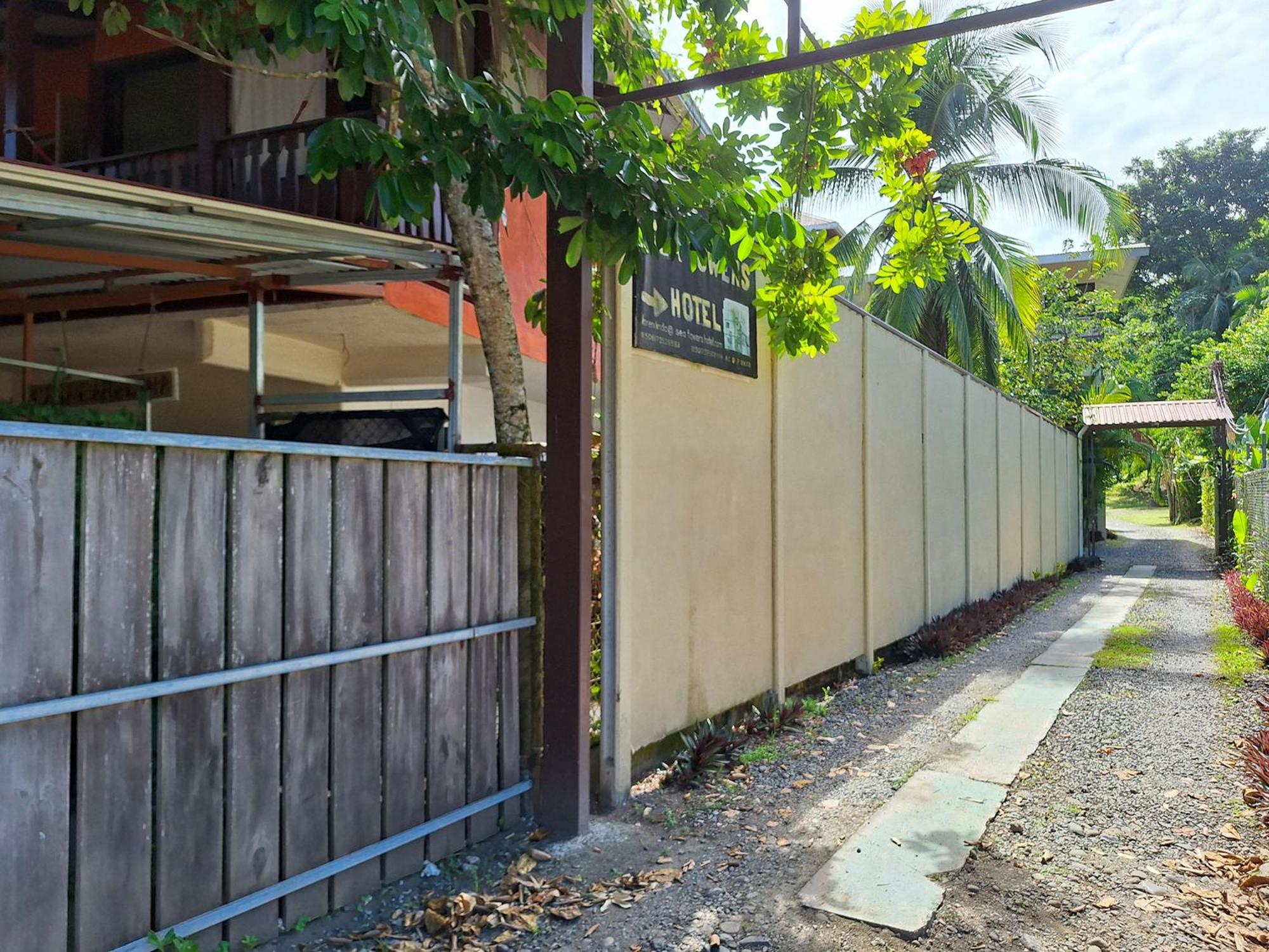 Infiniti Hotel Puerto Viejo de Talamanca ภายนอก รูปภาพ