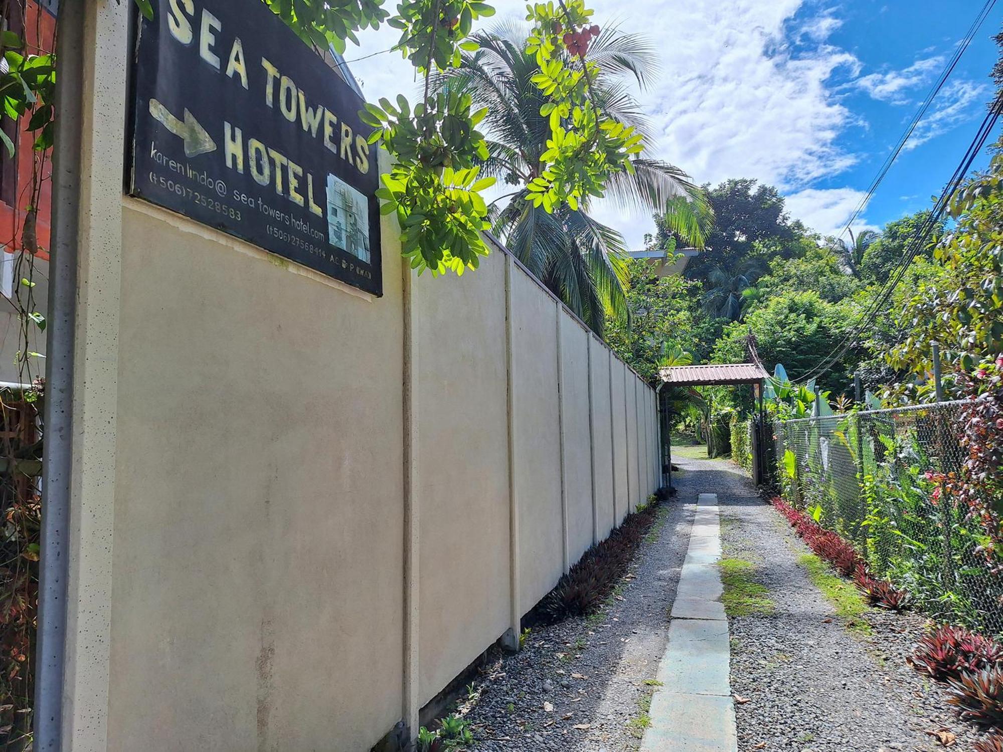 Infiniti Hotel Puerto Viejo de Talamanca ภายนอก รูปภาพ