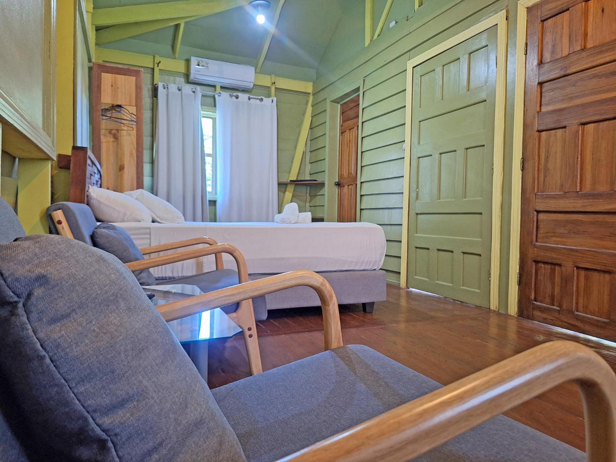 Infiniti Hotel Puerto Viejo de Talamanca ภายนอก รูปภาพ