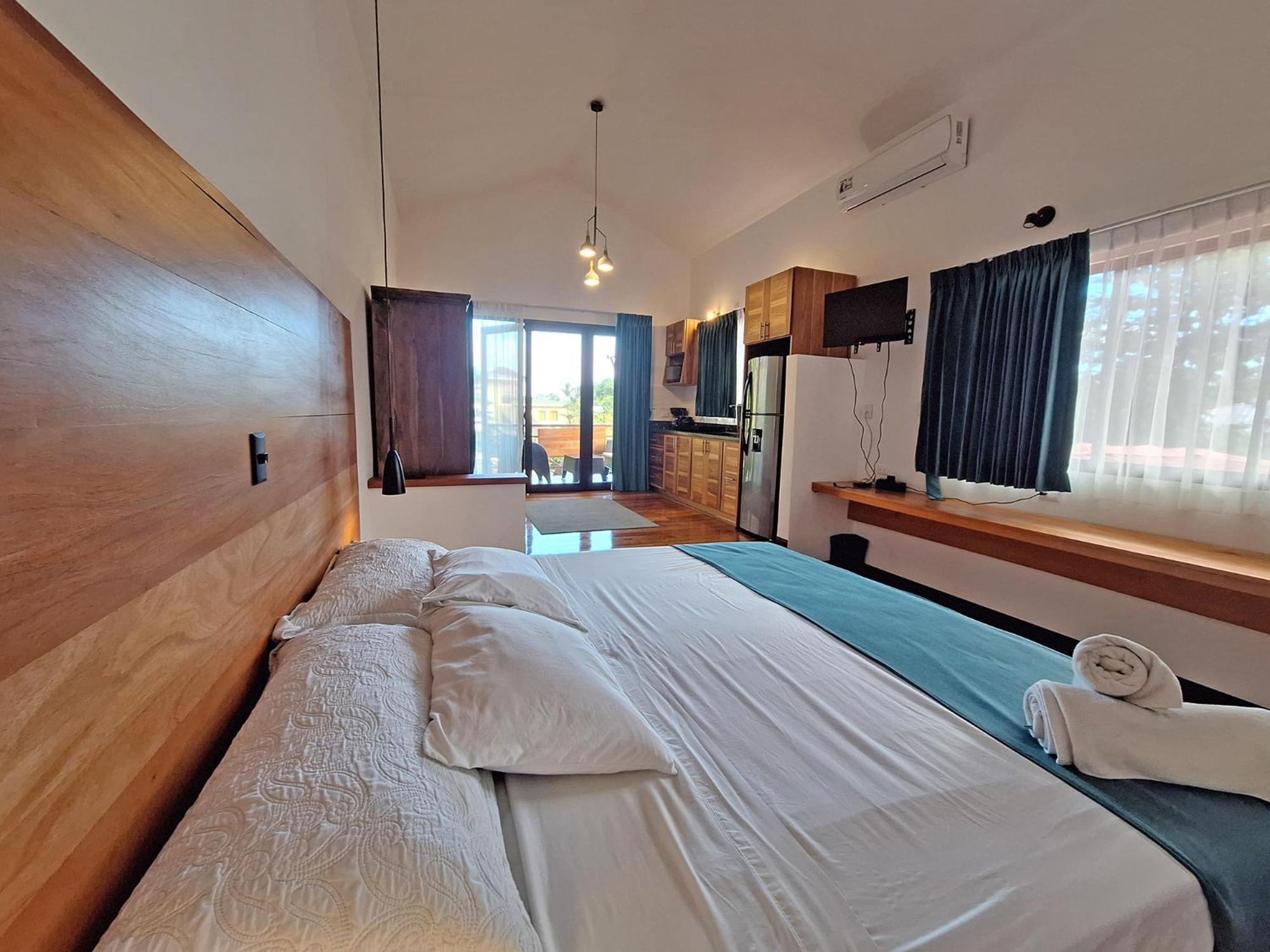Infiniti Hotel Puerto Viejo de Talamanca ภายนอก รูปภาพ